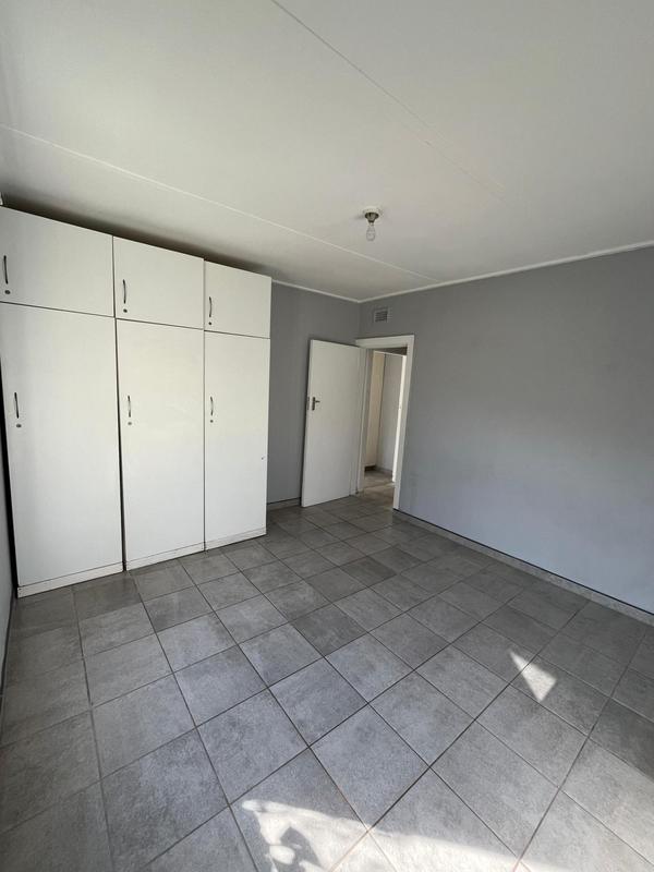 To Let 3 Bedroom Property for Rent in Queensburgh KwaZulu-Natal