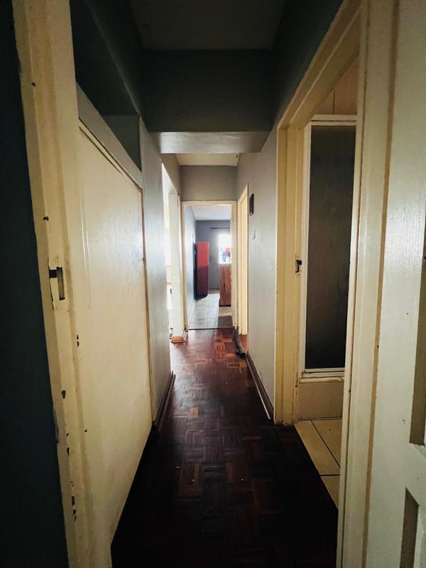 2 Bedroom Property for Sale in Durban Central KwaZulu-Natal