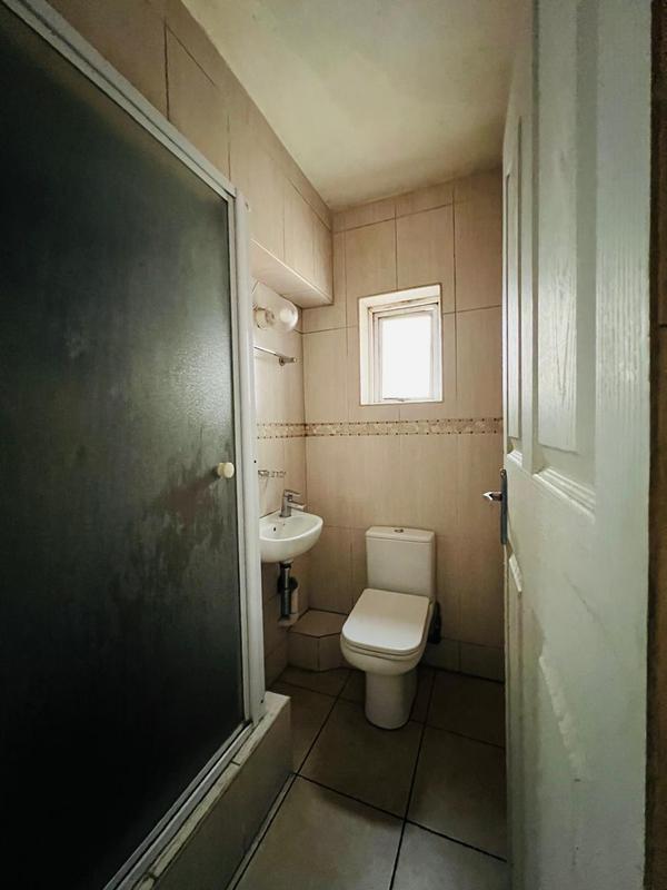2 Bedroom Property for Sale in Durban Central KwaZulu-Natal
