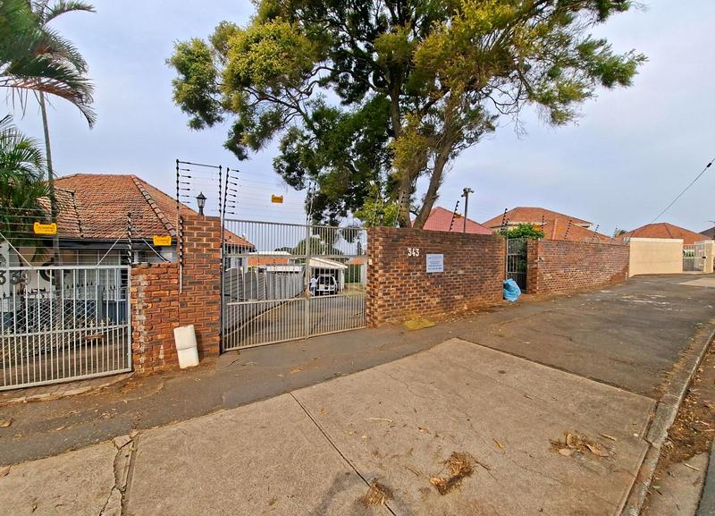 To Let 1 Bedroom Property for Rent in Glenwood KwaZulu-Natal