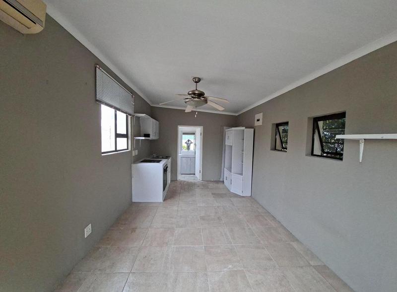 To Let 1 Bedroom Property for Rent in Glenwood KwaZulu-Natal