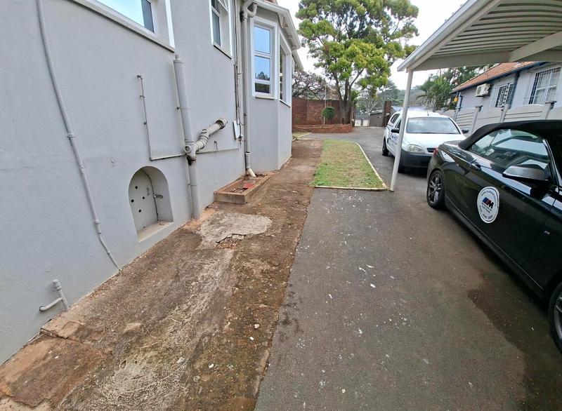 To Let 1 Bedroom Property for Rent in Glenwood KwaZulu-Natal