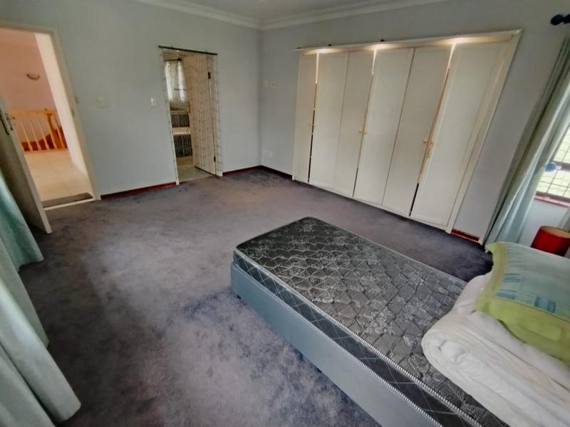 6 Bedroom Property for Sale in Herrwood Park KwaZulu-Natal