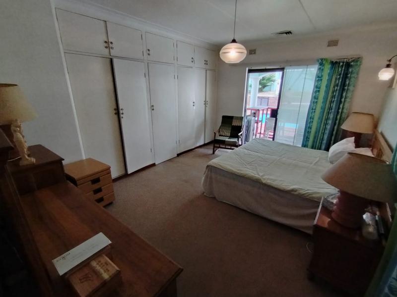 6 Bedroom Property for Sale in Herrwood Park KwaZulu-Natal