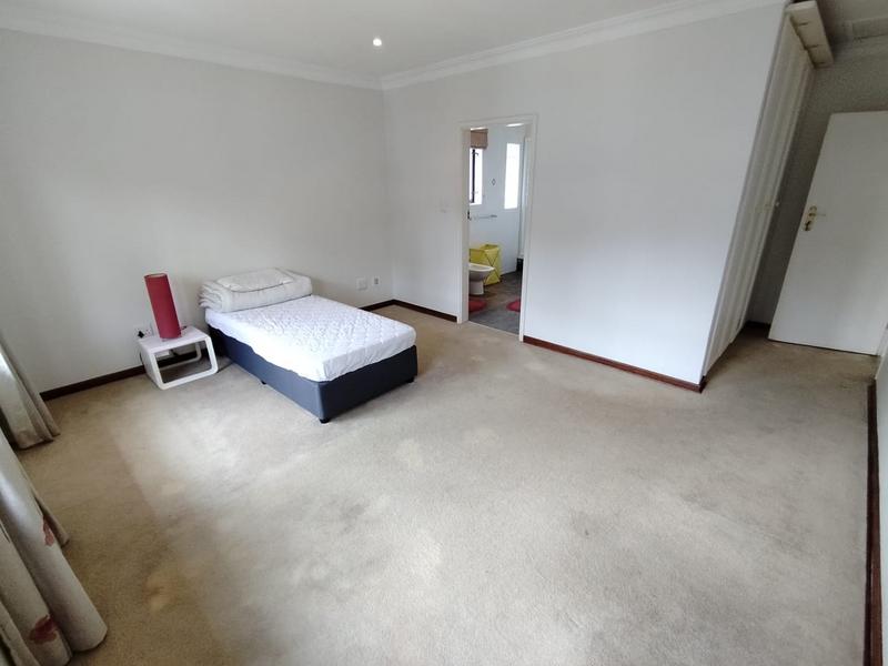 6 Bedroom Property for Sale in Herrwood Park KwaZulu-Natal