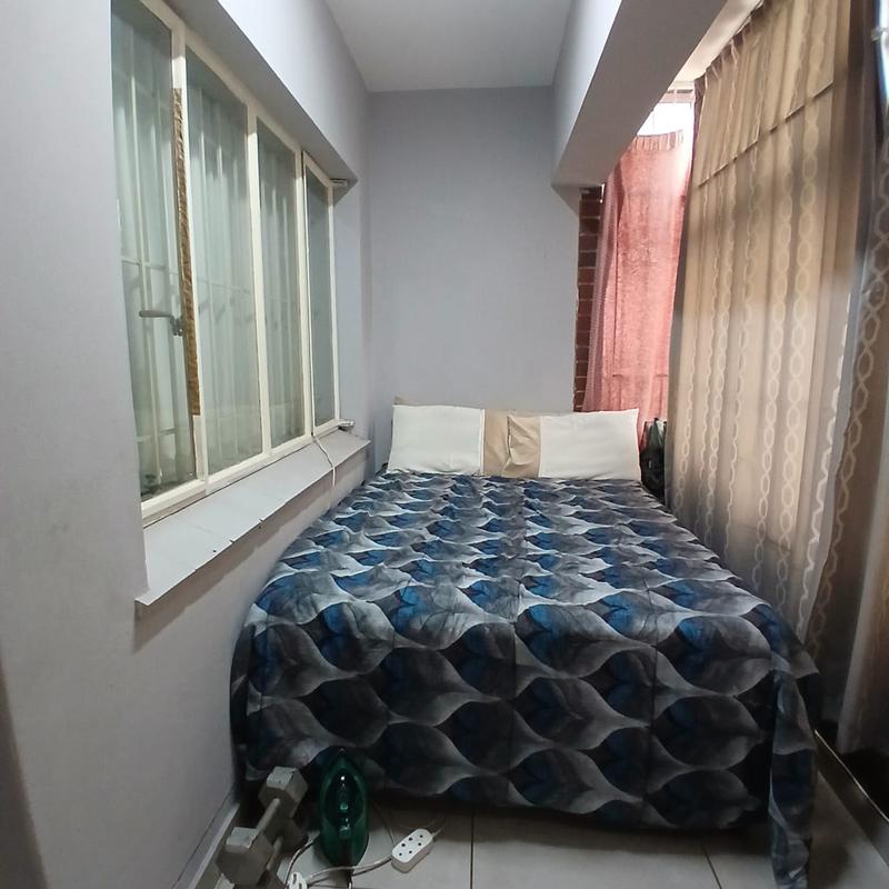 2 Bedroom Property for Sale in Montclair KwaZulu-Natal