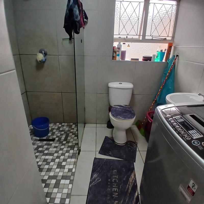 2 Bedroom Property for Sale in Montclair KwaZulu-Natal