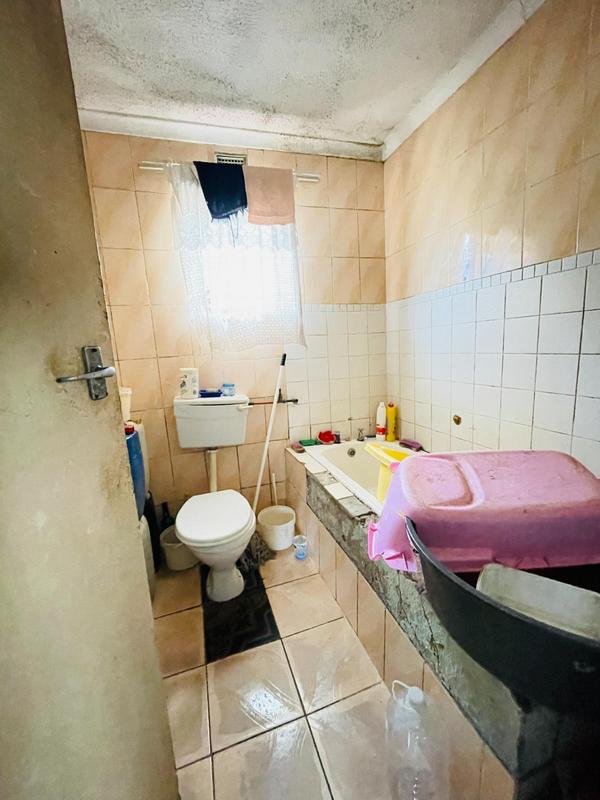 2 Bedroom Property for Sale in Ntuzuma KwaZulu-Natal