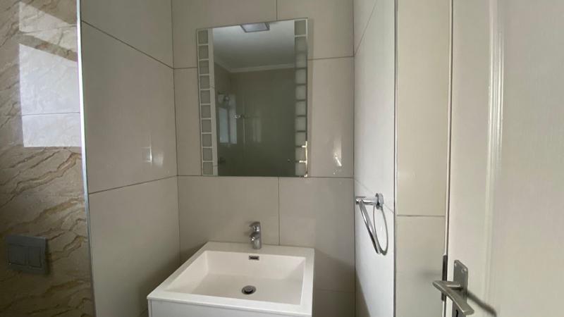 To Let 2 Bedroom Property for Rent in New Town Centre KwaZulu-Natal