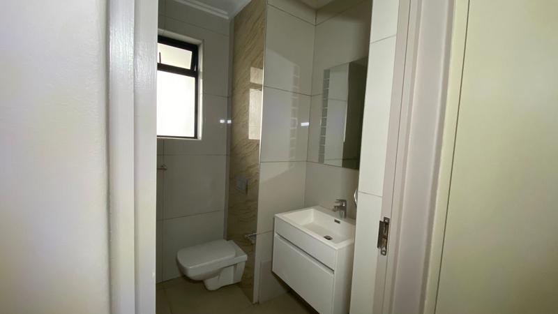 To Let 2 Bedroom Property for Rent in New Town Centre KwaZulu-Natal