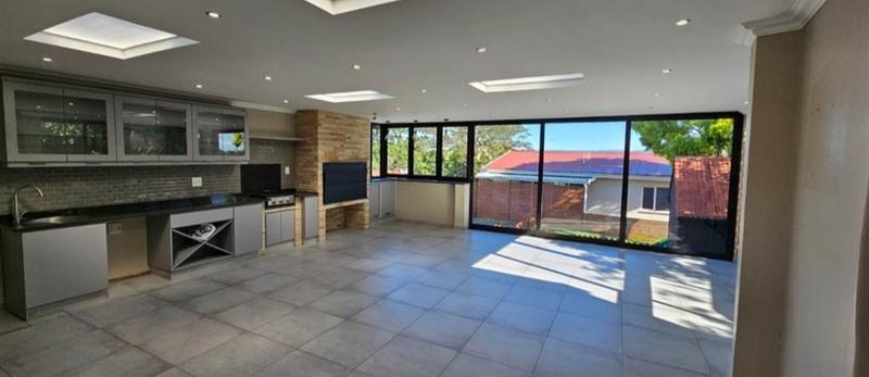 4 Bedroom Property for Sale in Durban North KwaZulu-Natal
