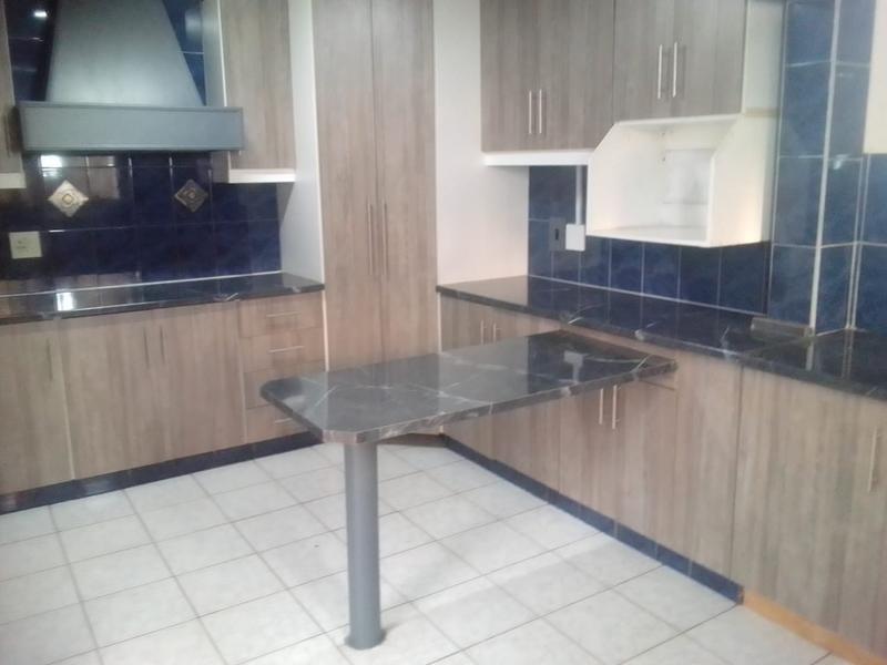 4 Bedroom Property for Sale in Newlands West KwaZulu-Natal