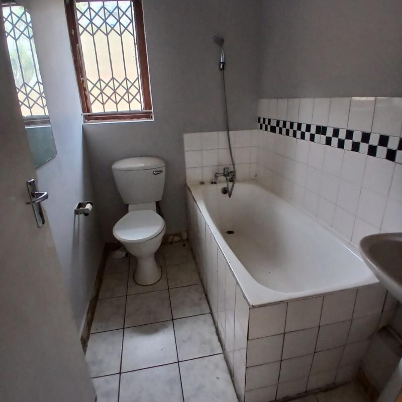 2 Bedroom Property for Sale in Montclair KwaZulu-Natal