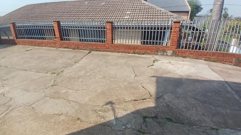 3 Bedroom Property for Sale in Silverglen KwaZulu-Natal