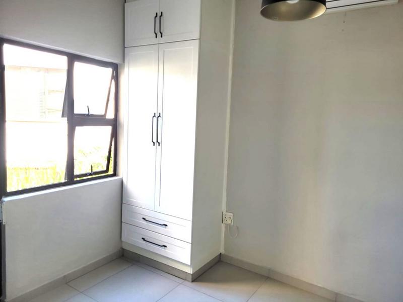 To Let 1 Bedroom Property for Rent in Uvongo Beach KwaZulu-Natal