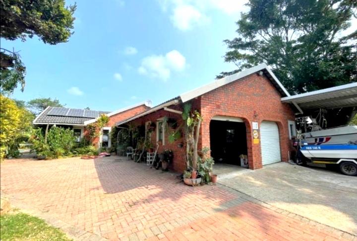 4 Bedroom Property for Sale in Meer En See KwaZulu-Natal