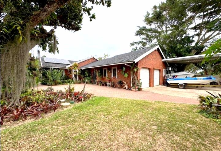 4 Bedroom Property for Sale in Meer En See KwaZulu-Natal