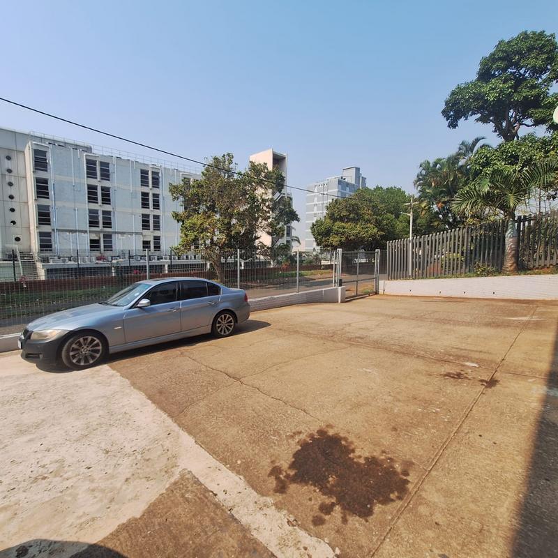 To Let 4 Bedroom Property for Rent in Essenwood KwaZulu-Natal