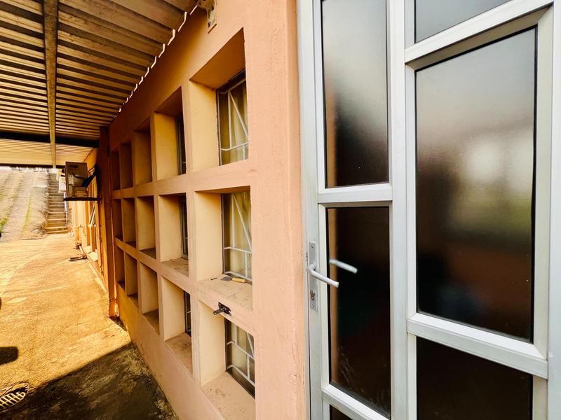 3 Bedroom Property for Sale in Hillgrove KwaZulu-Natal