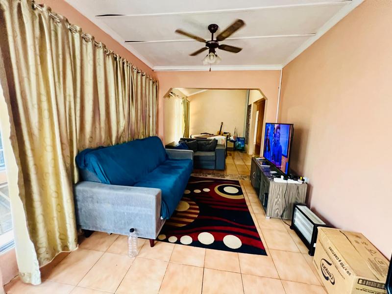3 Bedroom Property for Sale in Hillgrove KwaZulu-Natal