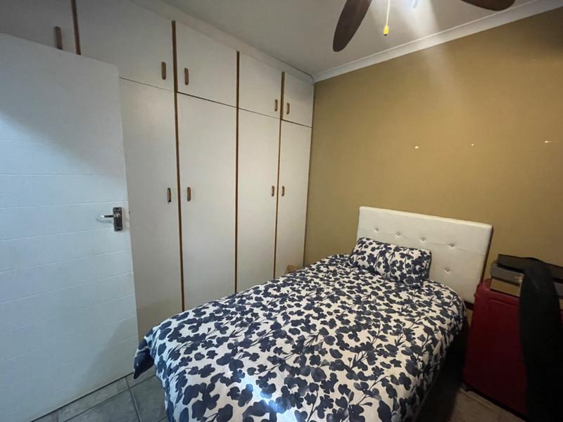 5 Bedroom Property for Sale in Herrwood Park KwaZulu-Natal
