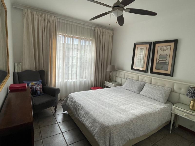 5 Bedroom Property for Sale in Herrwood Park KwaZulu-Natal