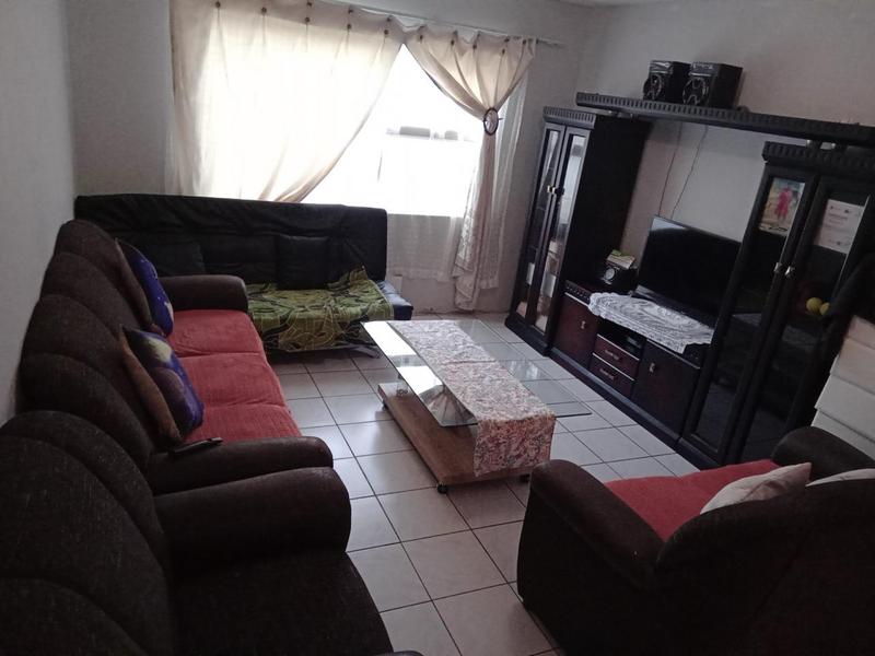2 Bedroom Property for Sale in Bellair KwaZulu-Natal