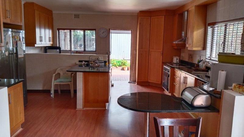 5 Bedroom Property for Sale in Malvern KwaZulu-Natal