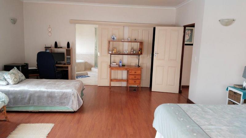 5 Bedroom Property for Sale in Malvern KwaZulu-Natal