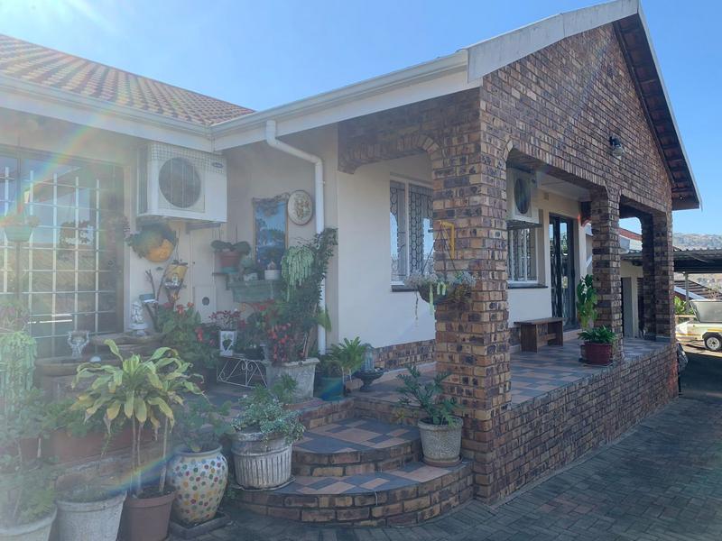 4 Bedroom Property for Sale in Orient Heights KwaZulu-Natal
