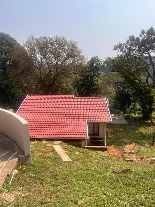 2 Bedroom Property for Sale in Uvongo KwaZulu-Natal
