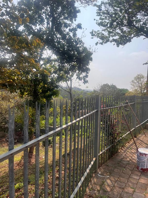 2 Bedroom Property for Sale in Uvongo KwaZulu-Natal
