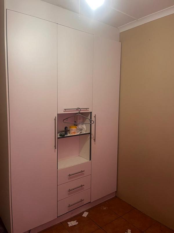 2 Bedroom Property for Sale in Uvongo KwaZulu-Natal