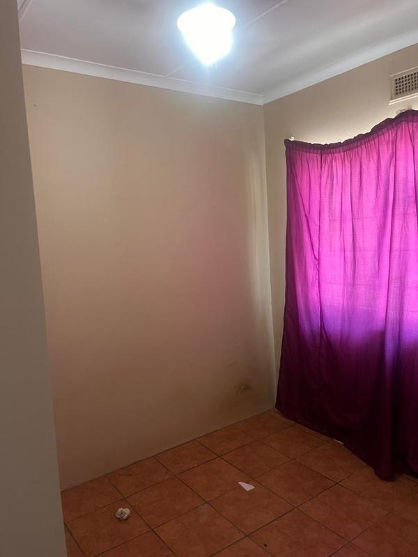 2 Bedroom Property for Sale in Uvongo KwaZulu-Natal