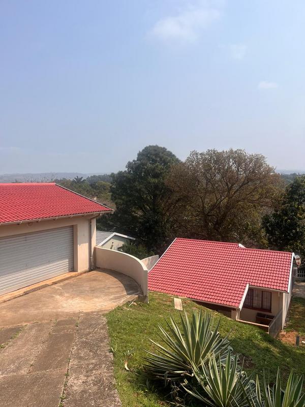 2 Bedroom Property for Sale in Uvongo KwaZulu-Natal