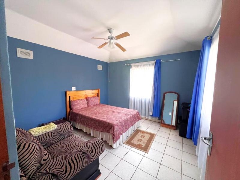 To Let 2 Bedroom Property for Rent in Margate KwaZulu-Natal