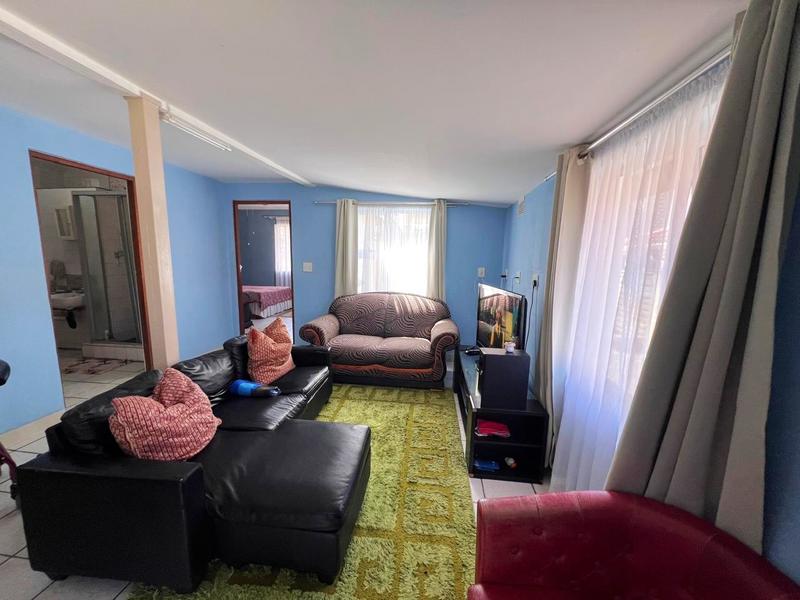 To Let 2 Bedroom Property for Rent in Margate KwaZulu-Natal