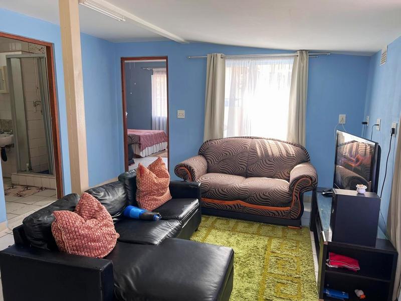 To Let 2 Bedroom Property for Rent in Margate KwaZulu-Natal