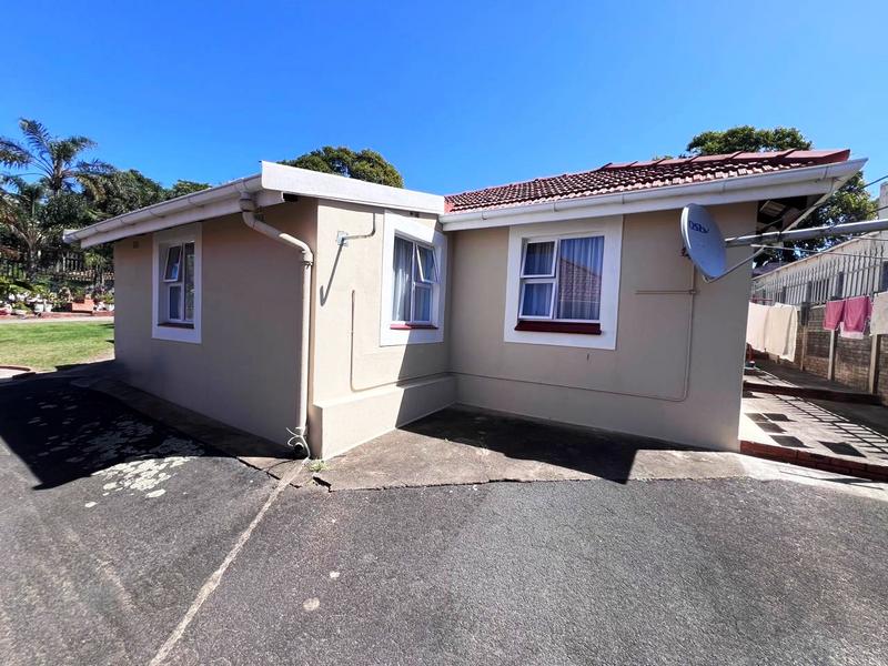 To Let 2 Bedroom Property for Rent in Margate KwaZulu-Natal