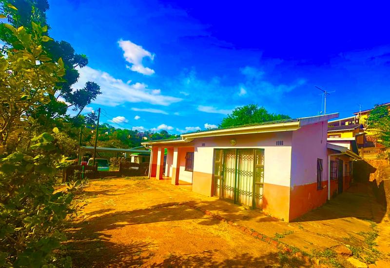 4 Bedroom Property for Sale in Umlazi KwaZulu-Natal