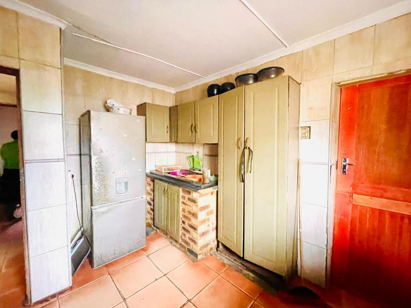 4 Bedroom Property for Sale in Umlazi KwaZulu-Natal
