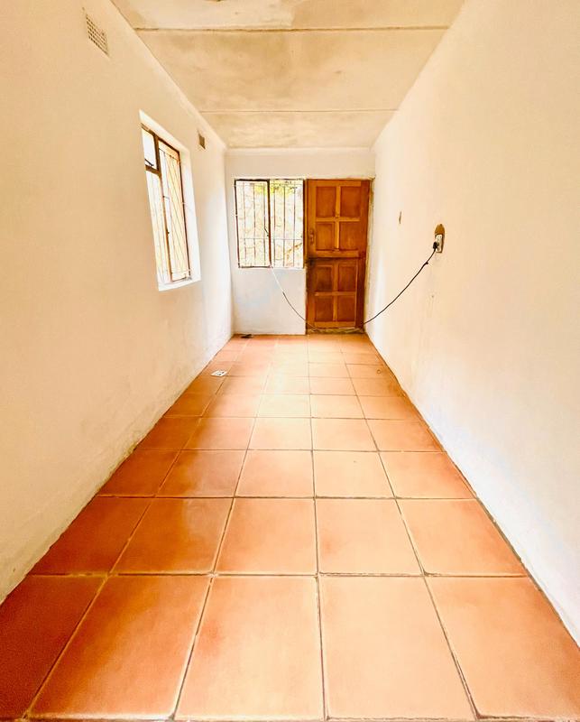 4 Bedroom Property for Sale in Umlazi KwaZulu-Natal