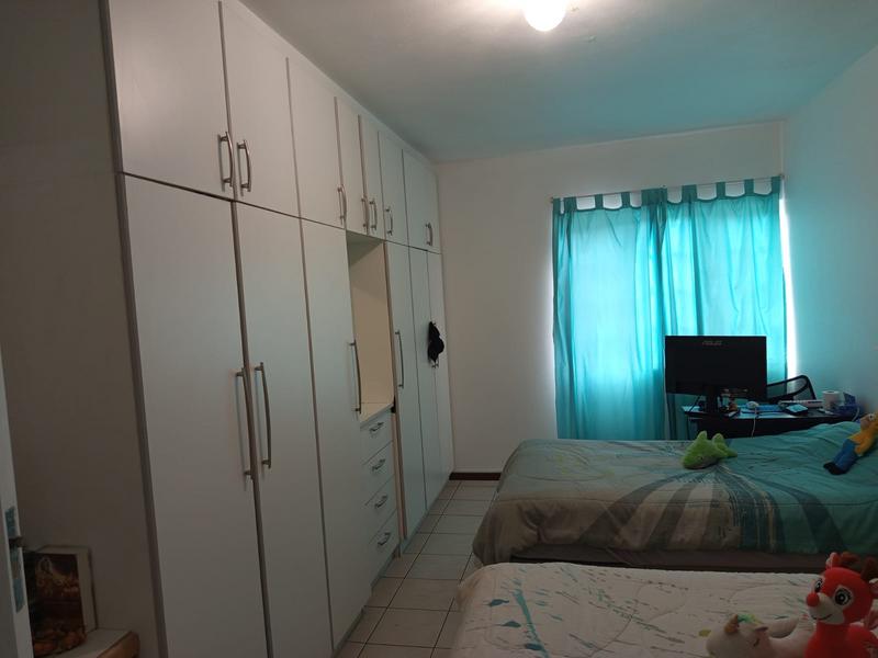 4 Bedroom Property for Sale in Dawncrest KwaZulu-Natal