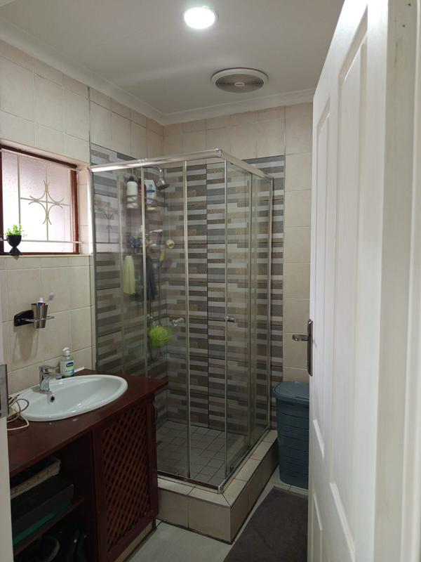 4 Bedroom Property for Sale in Dawncrest KwaZulu-Natal