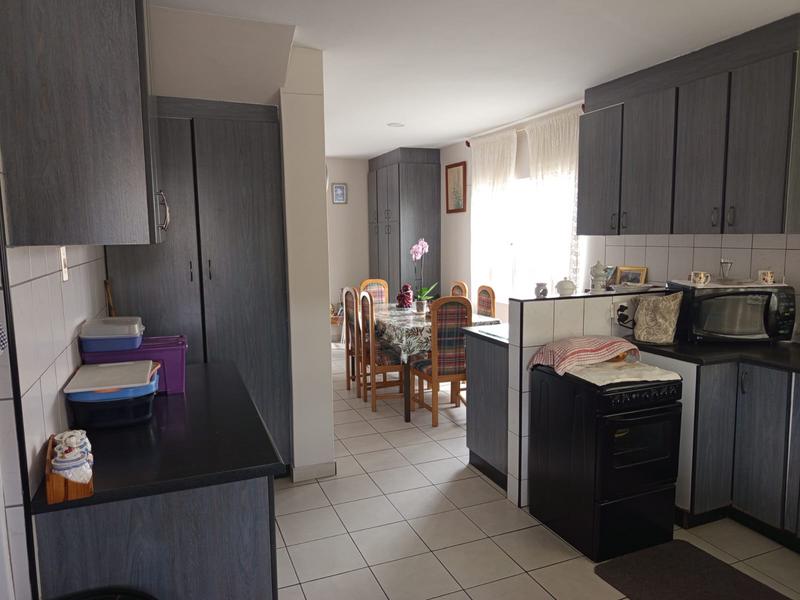 4 Bedroom Property for Sale in Dawncrest KwaZulu-Natal