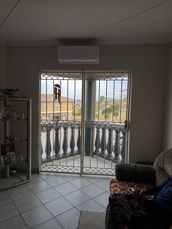 4 Bedroom Property for Sale in Dawncrest KwaZulu-Natal