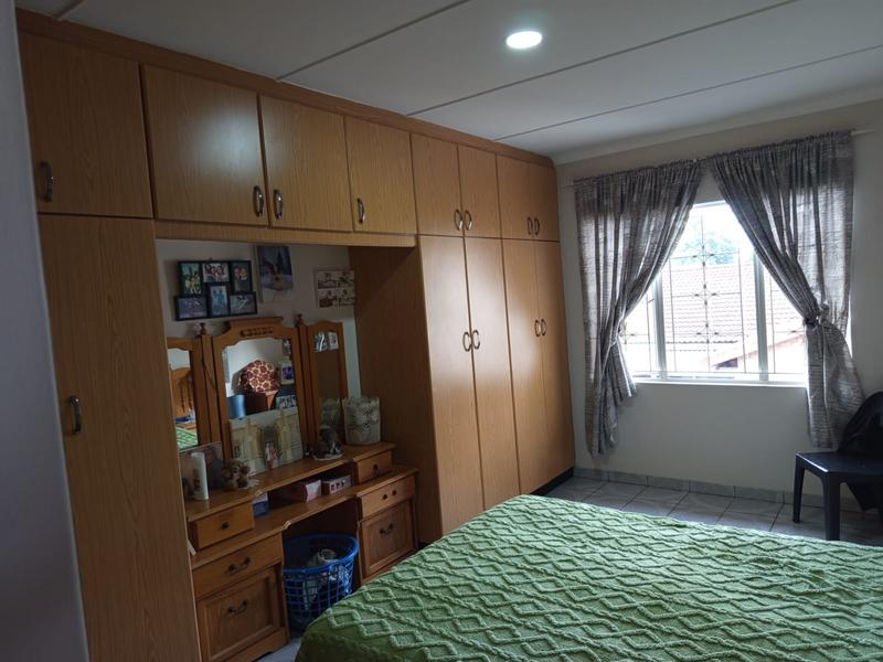 4 Bedroom Property for Sale in Dawncrest KwaZulu-Natal