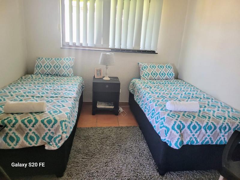 2 Bedroom Property for Sale in Winklespruit KwaZulu-Natal