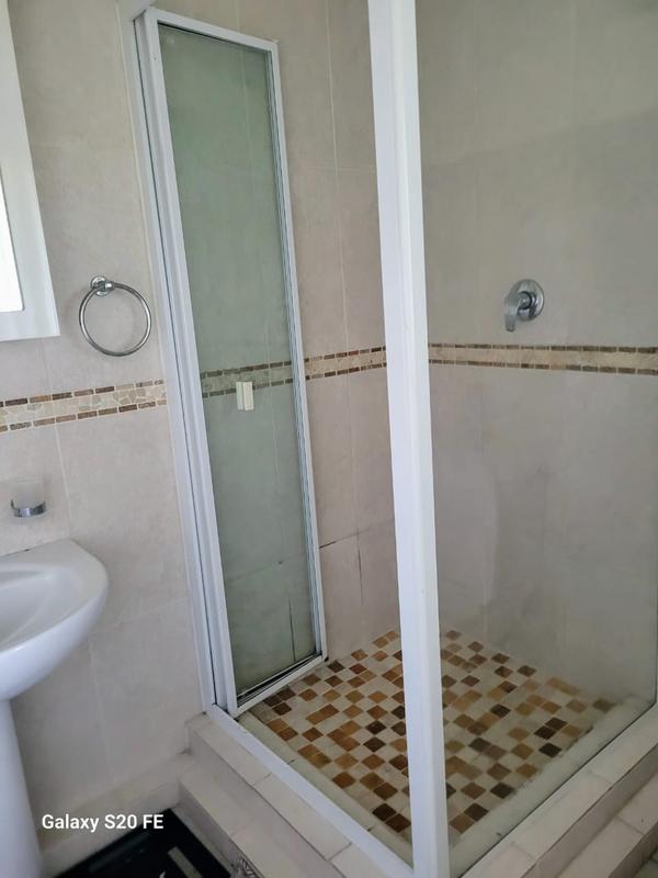 2 Bedroom Property for Sale in Winklespruit KwaZulu-Natal