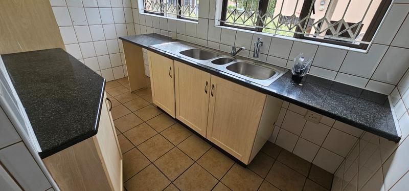 To Let 4 Bedroom Property for Rent in Scottburgh South KwaZulu-Natal